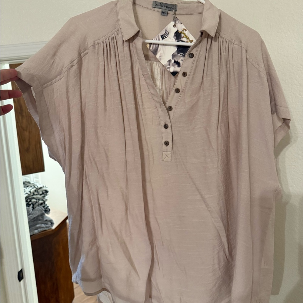 *NWT* Women's Beige Button-Up Top